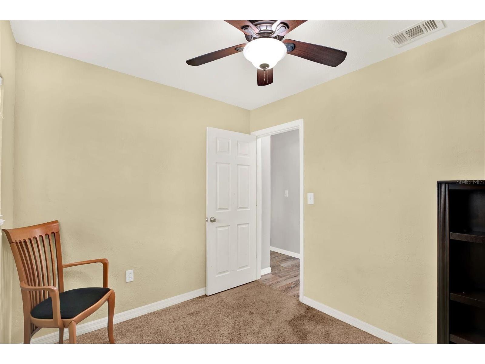 7395 18th Street N Saint Petersburg FL 33702 TB8447371 image18