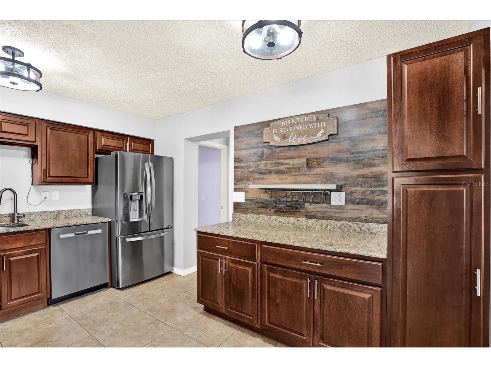 7395 18th Street N Saint Petersburg FL 33702 TB8447371 image5