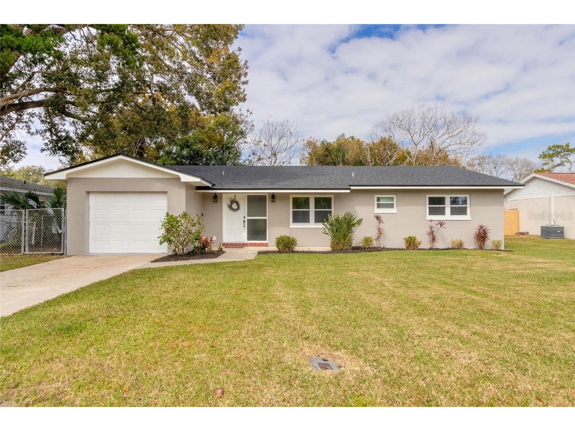 74 Broadmoor Circle Ormond Beach FL 32174 V4934502 image1