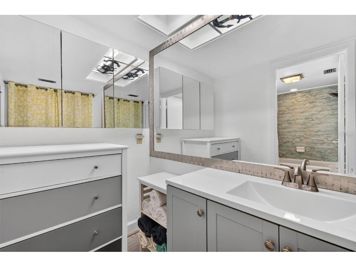 74 Gulf Boulevard #1B Indian Rocks Beach FL 33785 TB8434712 image40