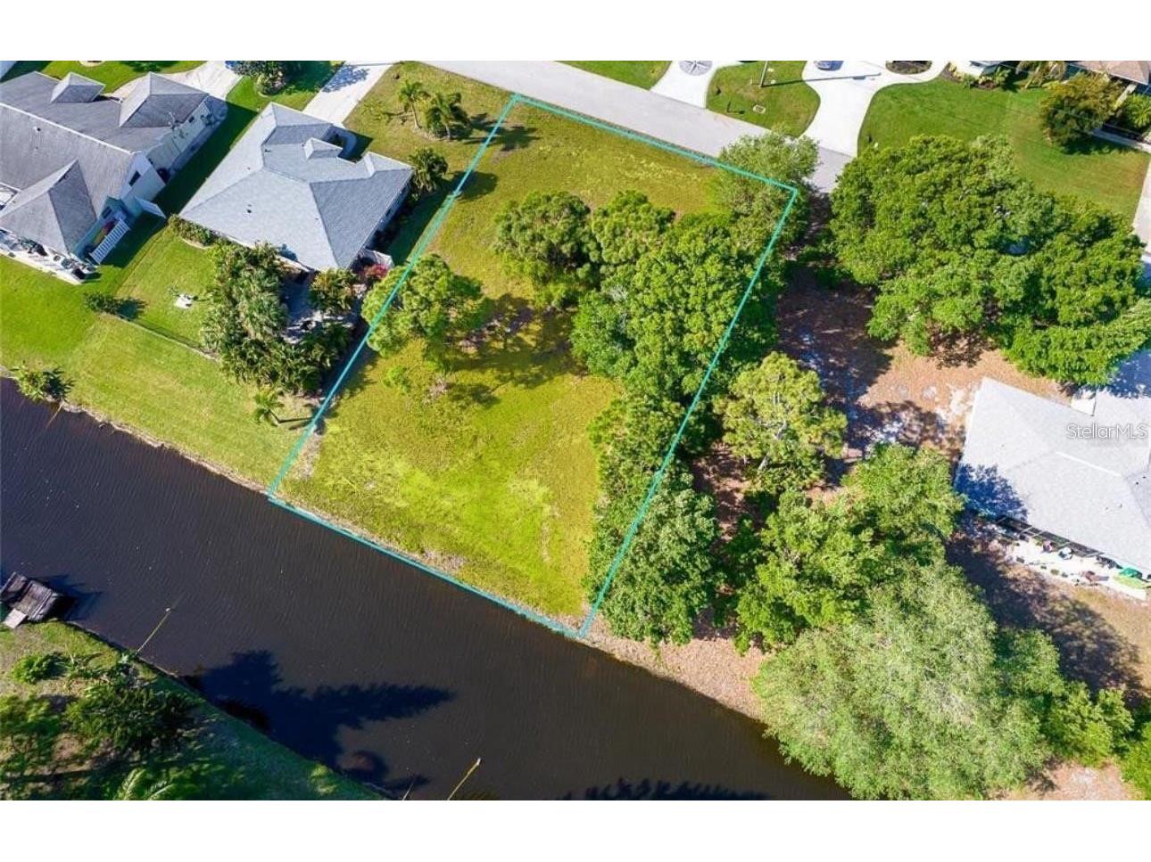 74 Mariner Lane Rotonda West FL 33947 A4676762 image1