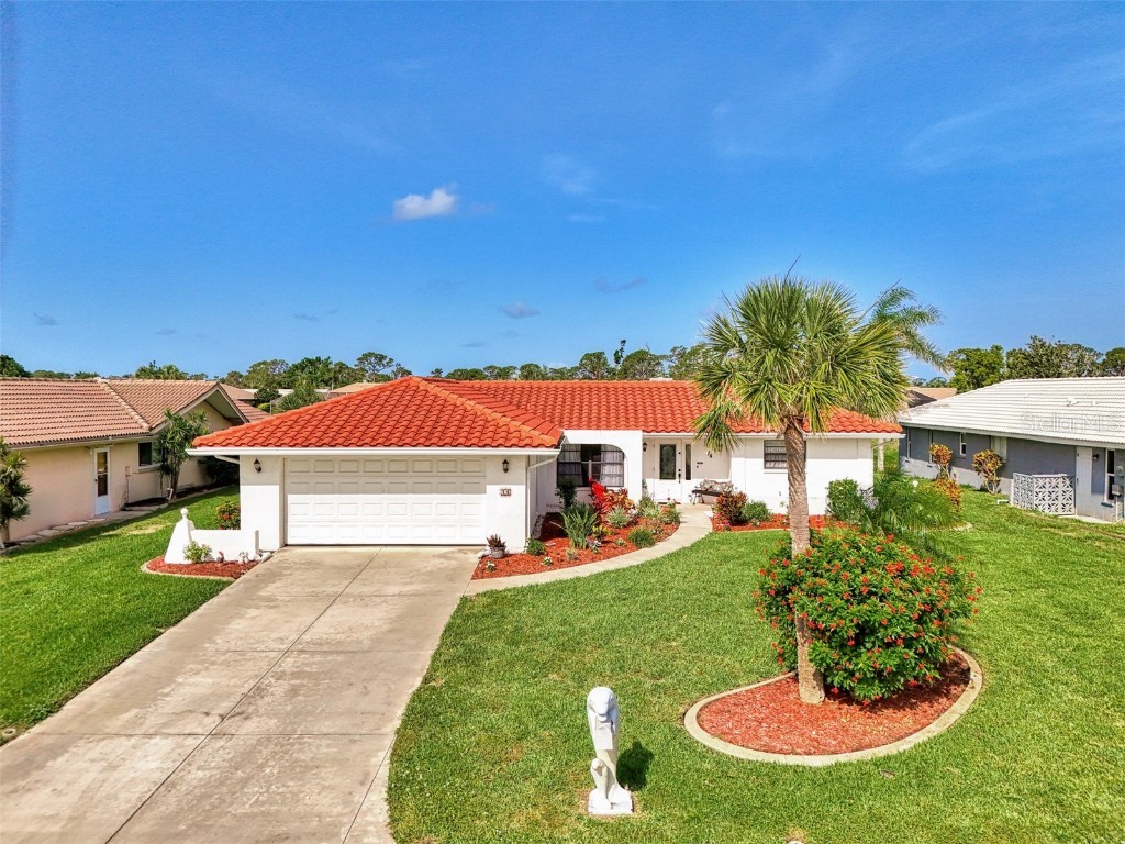 74 Windsor Drive Englewood FL 34223 - Windsor Lake A4655236 image1