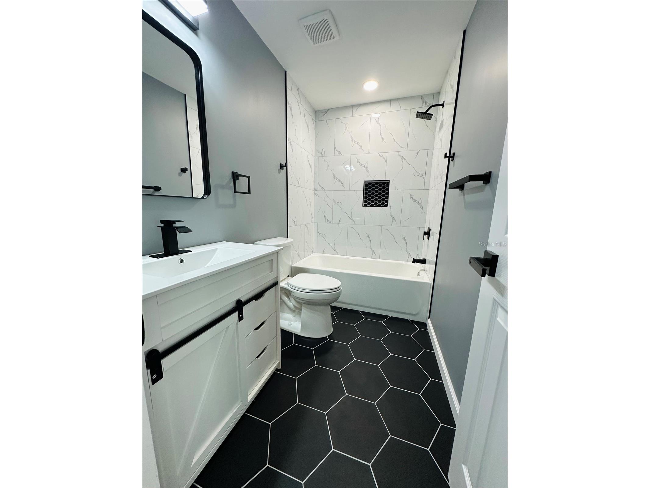 740 16th Avenue SW Largo FL 33770 TB8512155 image6
