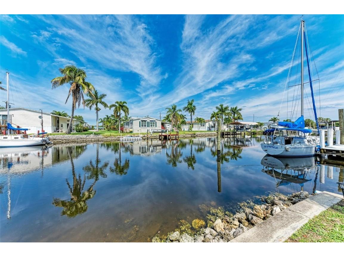 740 Deauville Drive Punta Gorda FL 33950 C7518267 image3