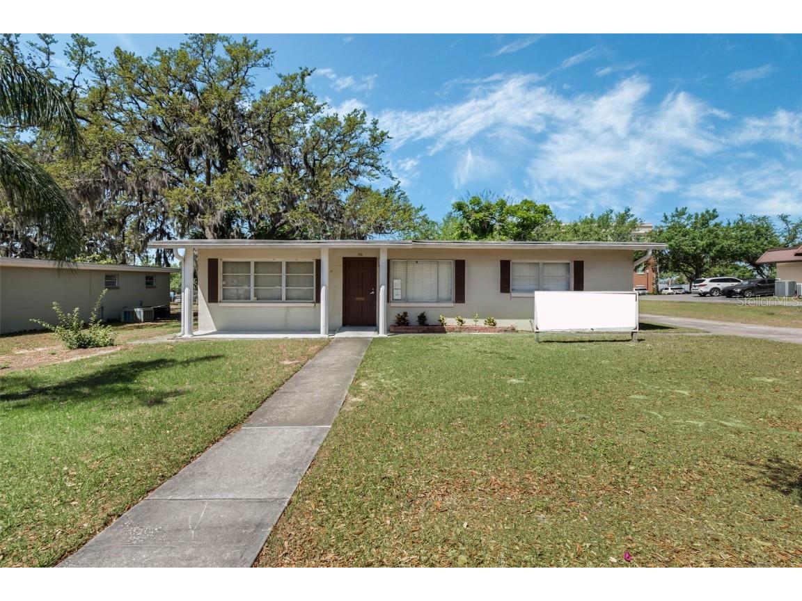 740 Lake Avenue Clermont FL 34711 G5095405 image1