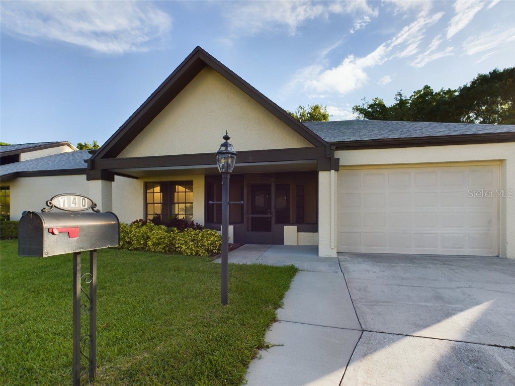740 Lakewood Drive Palm Harbor FL 34684 U8249044 image1