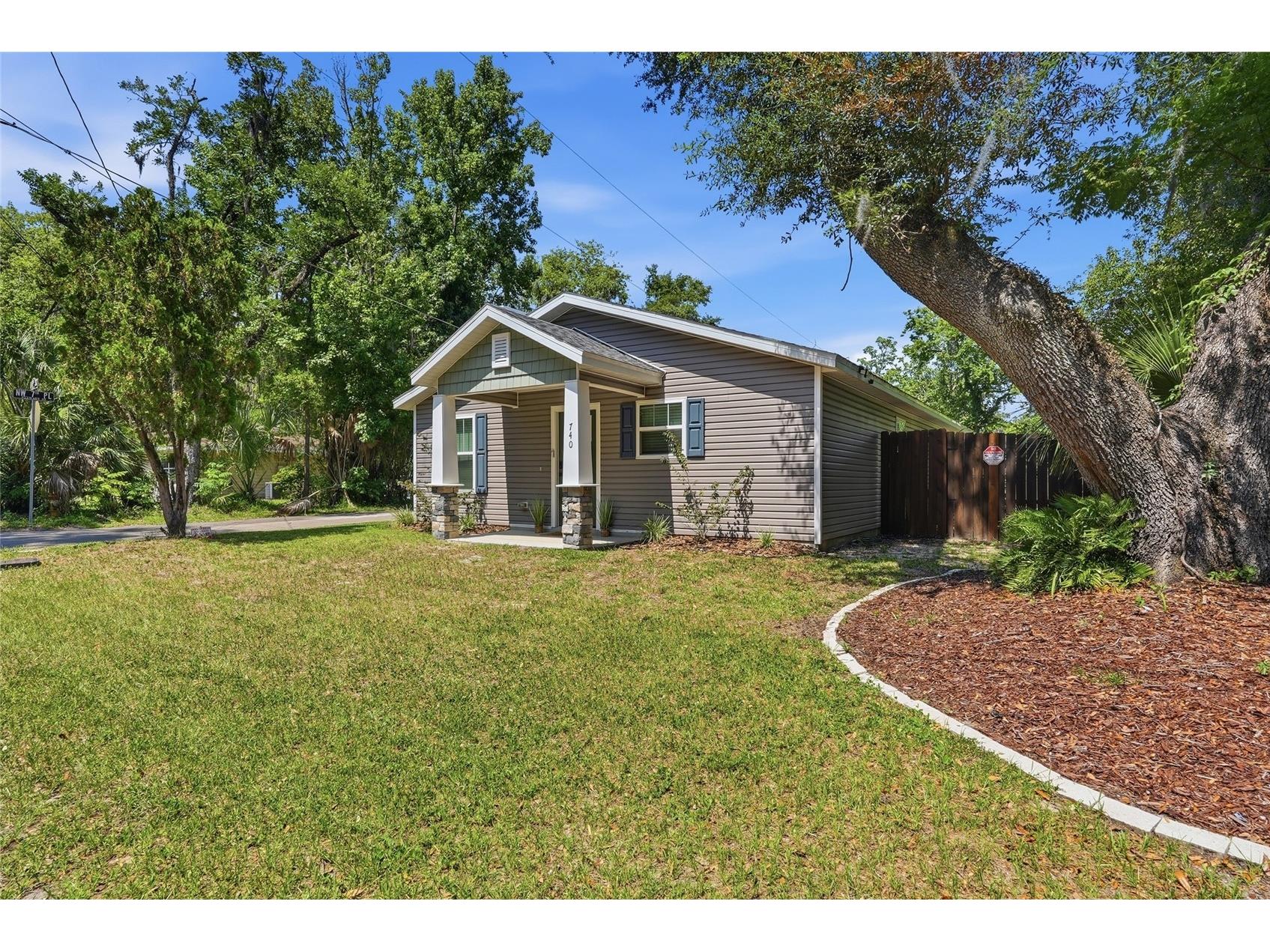 740 NW 8th Street Gainesville FL 32601 GC541576 image32