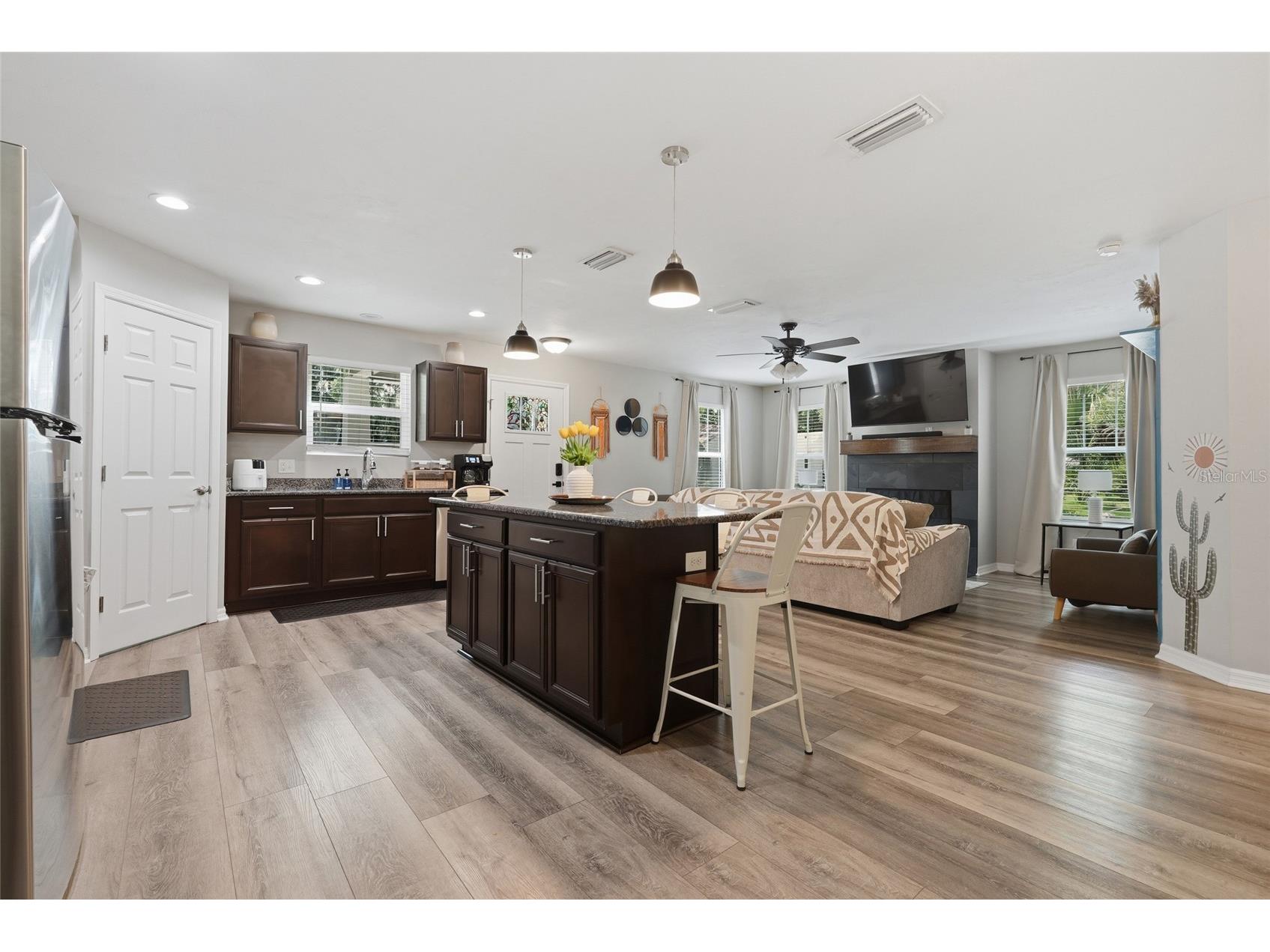 740 NW 8th Street Gainesville FL 32601 GC541576 image9