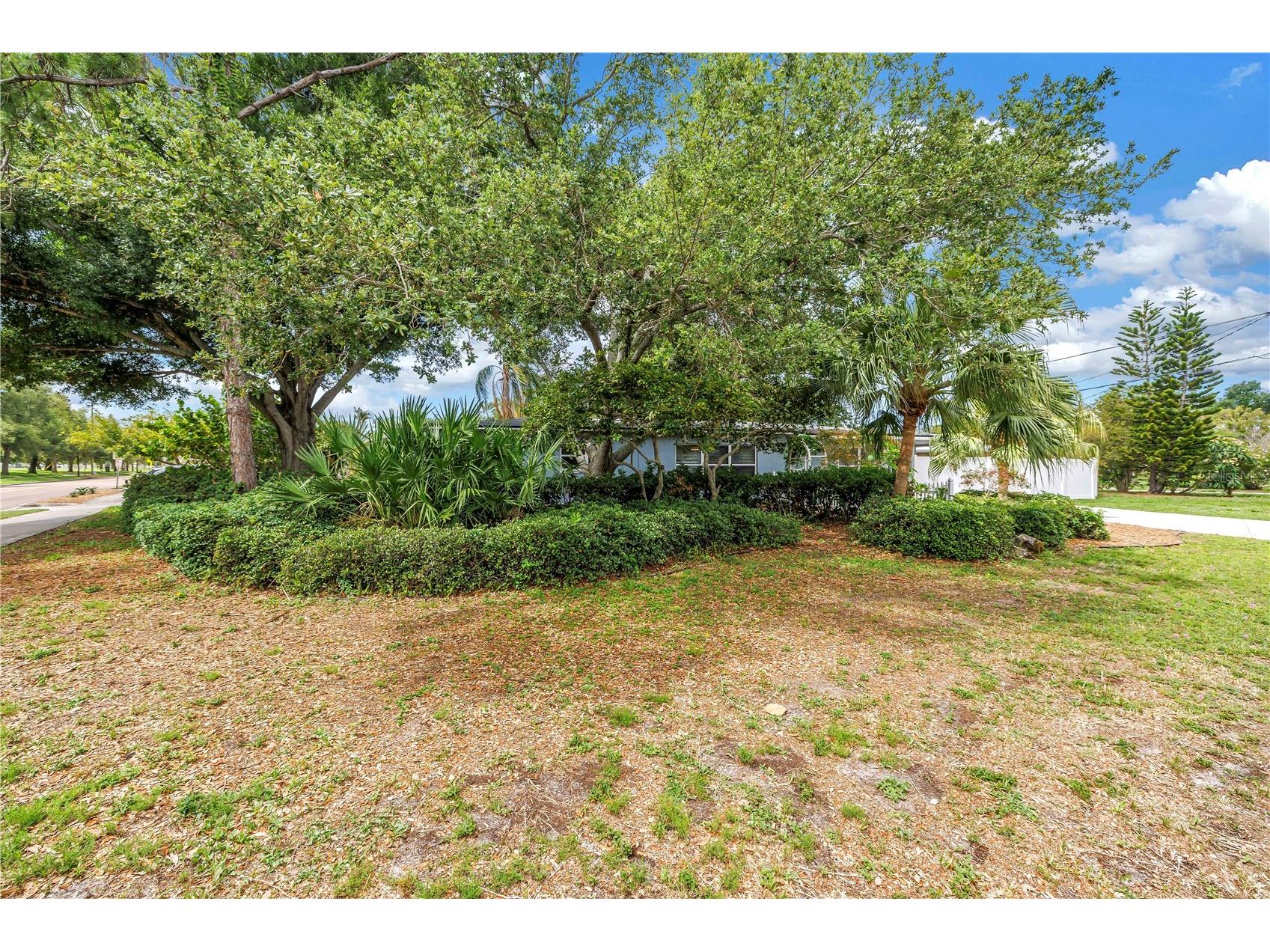 7400 19th Avenue N Saint Petersburg FL 33710 TB8510168 image78