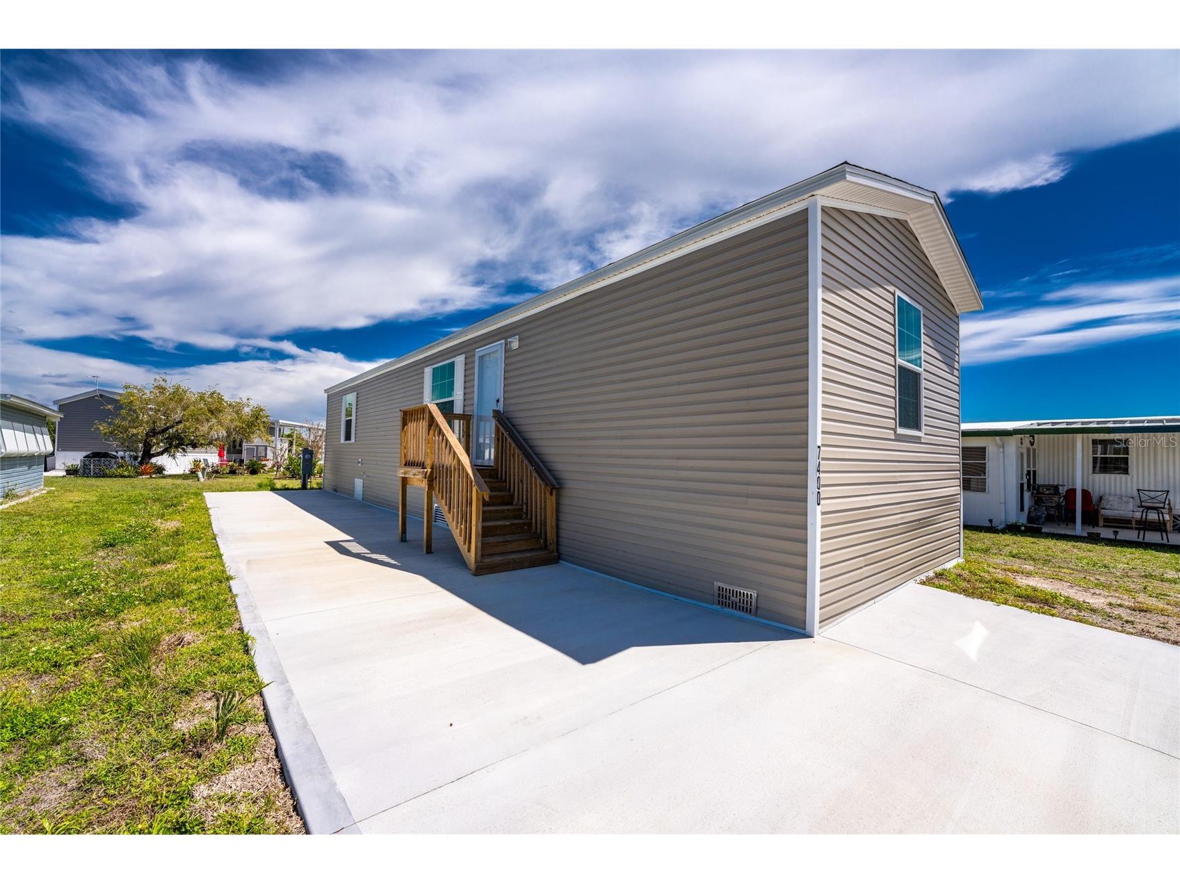 7400 Beckley Street Port Charlotte FL 33981 - BUTTERFORD WATERWAY C7523968 image2