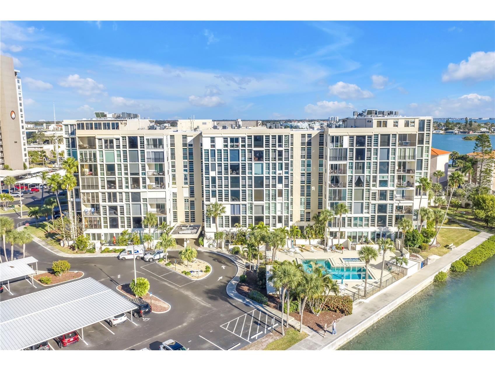 7400 Sun Island Drive S #103 South Pasadena FL 33707 - BOCA CIEGA BAY TB8475935 image1