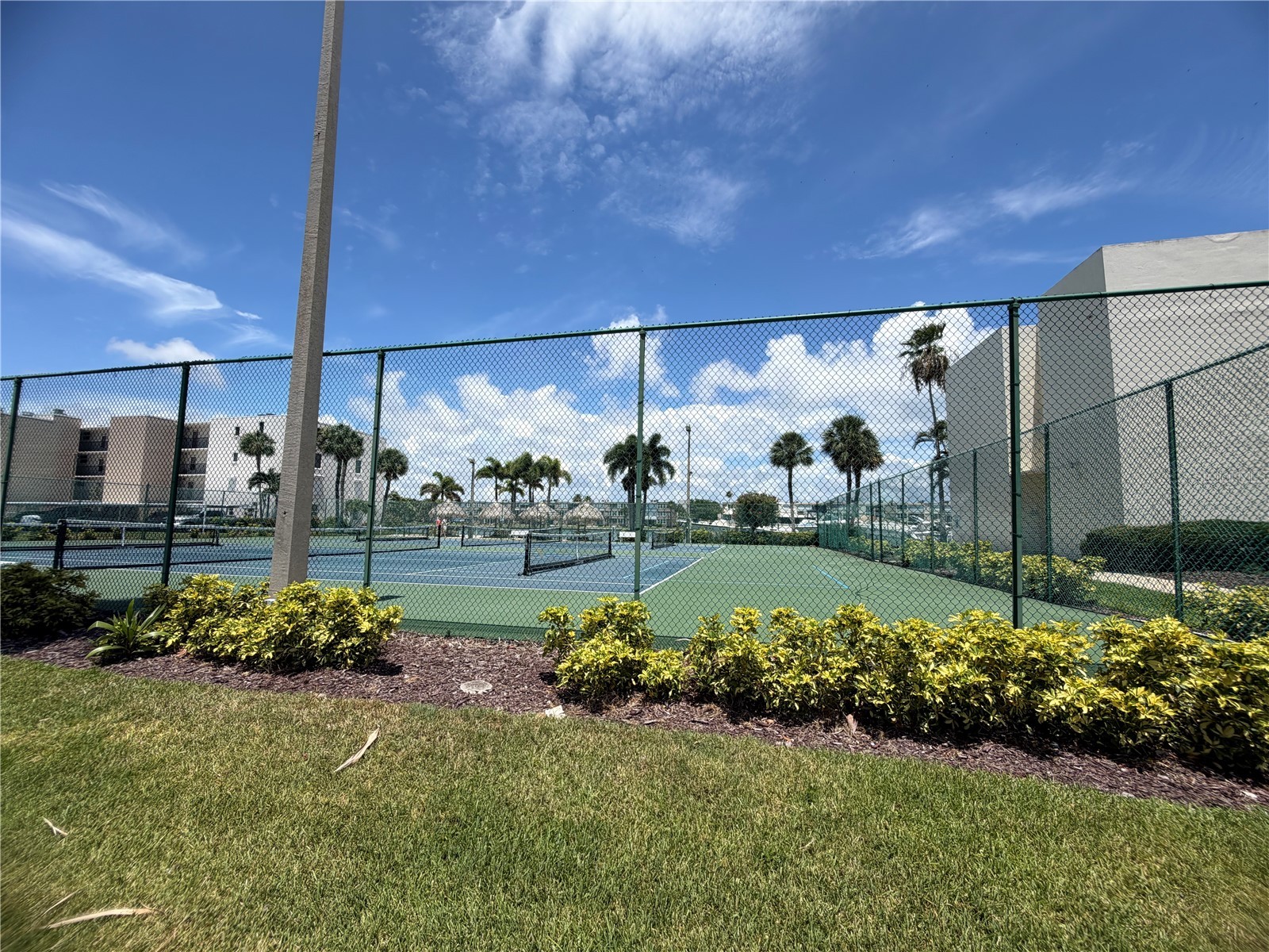 7400 Sun Island Drive S #111 South Pasadena FL 33707 OM726914 image27