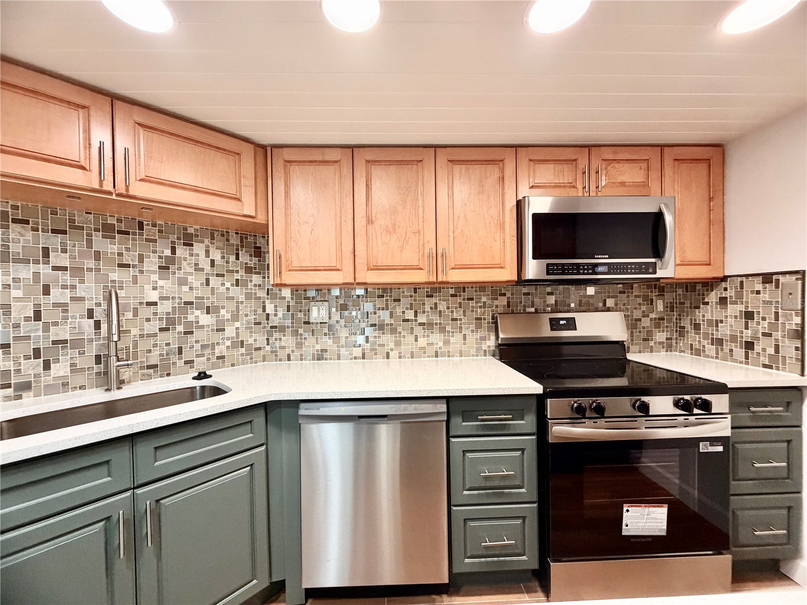 7400 Sun Island Drive S #111 South Pasadena FL 33707 OM726914 image4