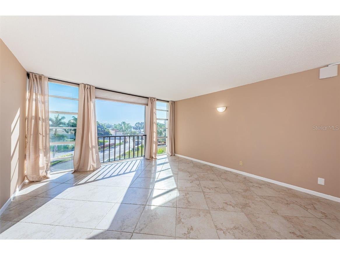 7400 Sun Island Drive S #311 South Pasadena FL 33707 TB8439675 image3