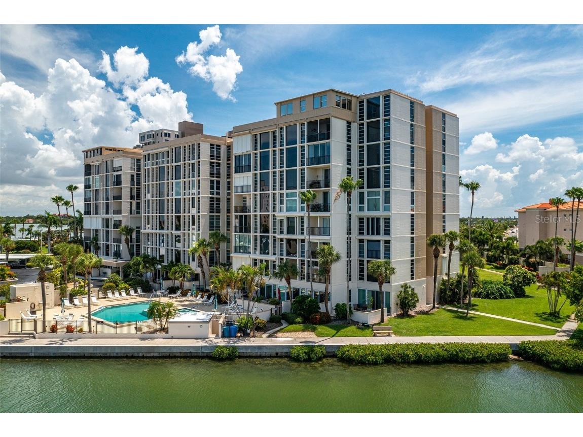 7400 Sun Island Drive S #401 South Pasadena FL 33707 U8201382 image1