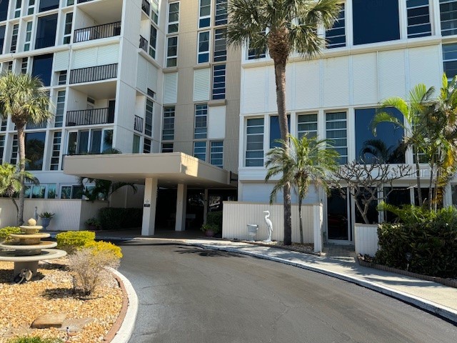 7400 Sun Island Drive S #603 South Pasadena FL 33707 - BOCA CIEGA BAY TB8409081 image1