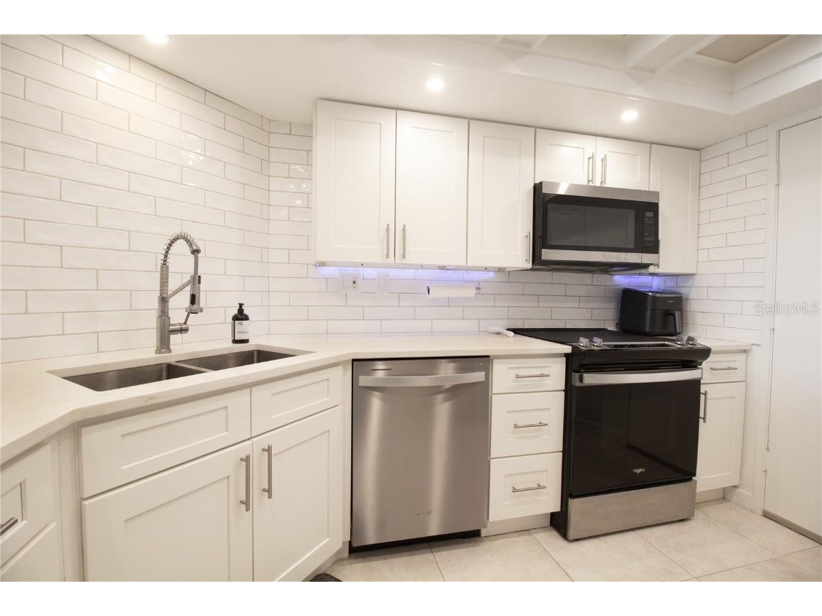 7400 Sun Island Drive S #610 South Pasadena FL 33707 - BOCA CIEGA BAY TB8444532 image8