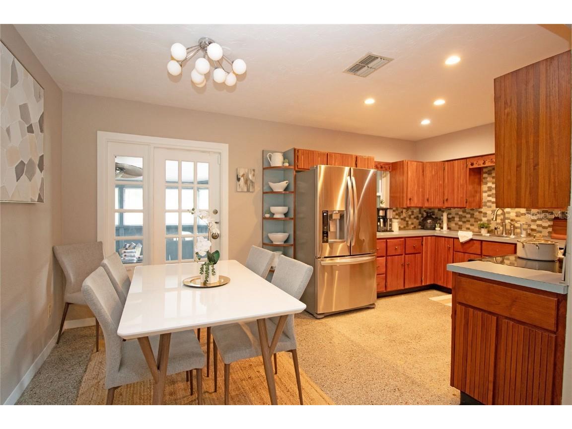 7401 13th Avenue N Saint Petersburg FL 33710 TB8391324 image4