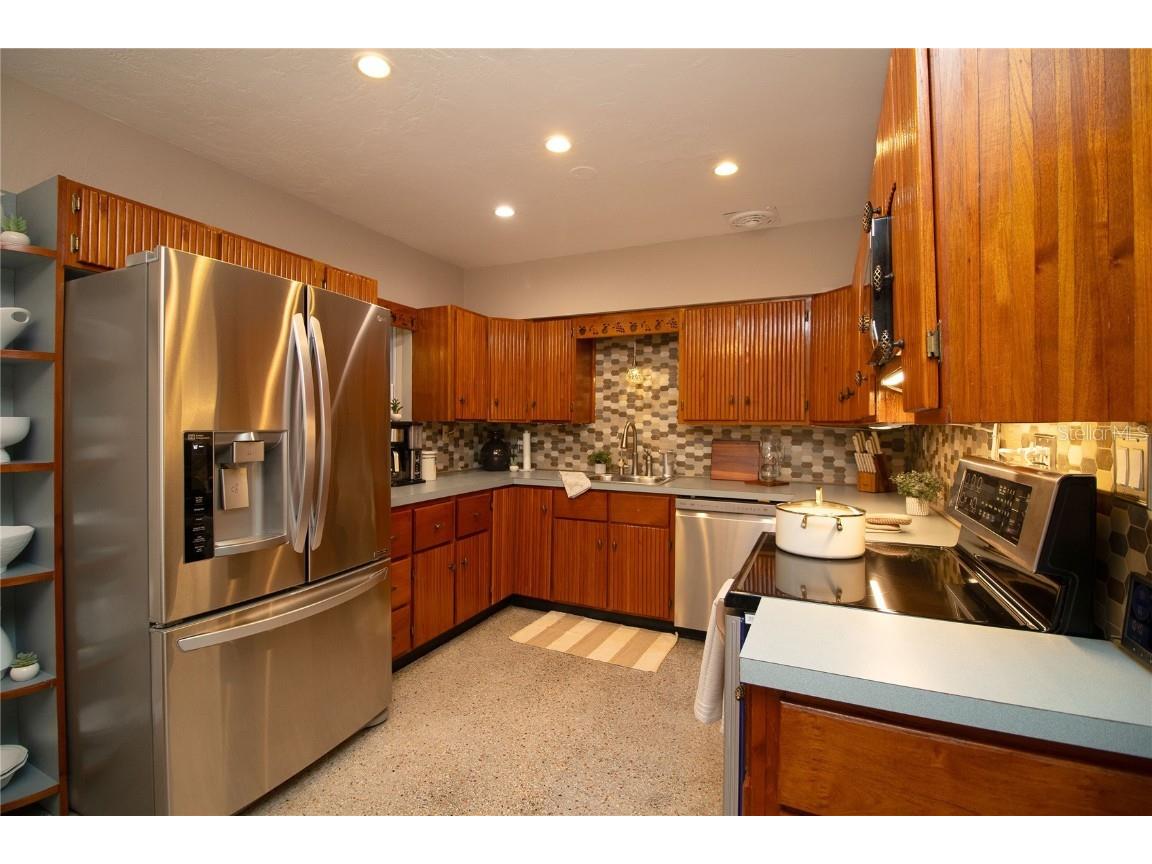 7401 13th Avenue N Saint Petersburg FL 33710 TB8391324 image6