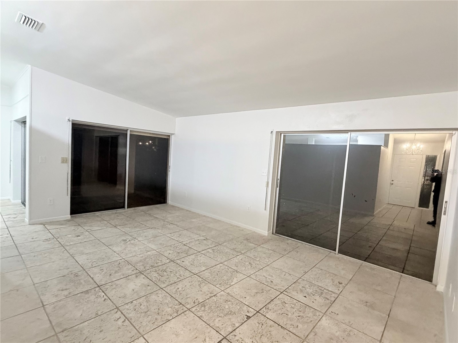 7401 21st Street N Saint Petersburg FL 33702 TB8448354 image14