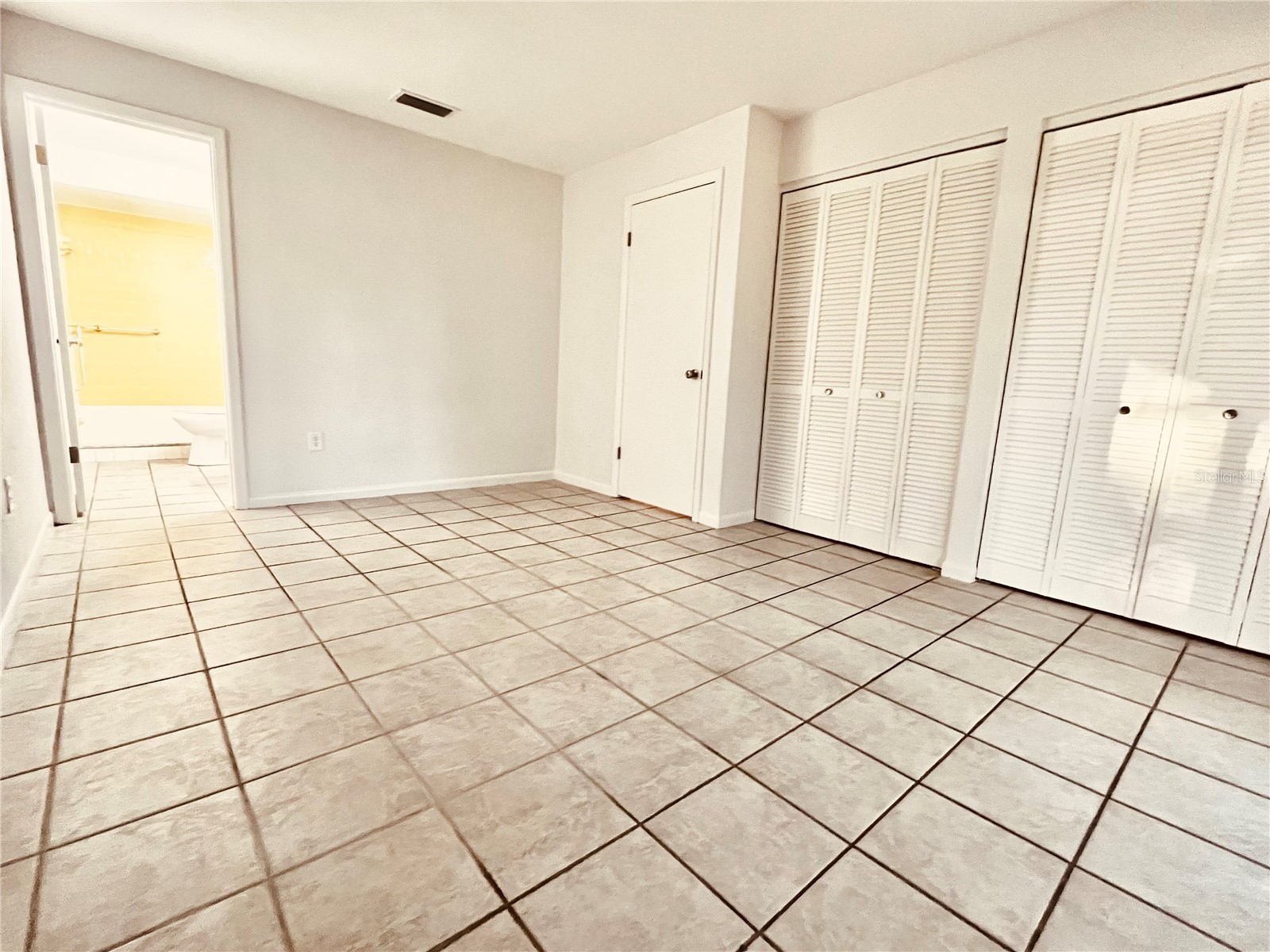 7401 21st Street N Saint Petersburg FL 33702 TB8448354 image20