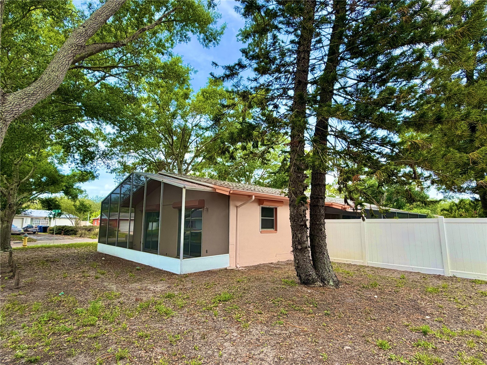 7401 21st Street N Saint Petersburg FL 33702 TB8448354 image47