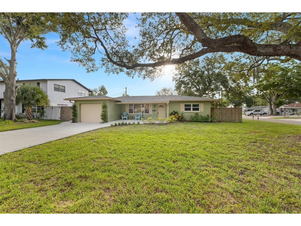 7401 Hobson Street NE Saint Petersburg FL 33702 U8212204 image1