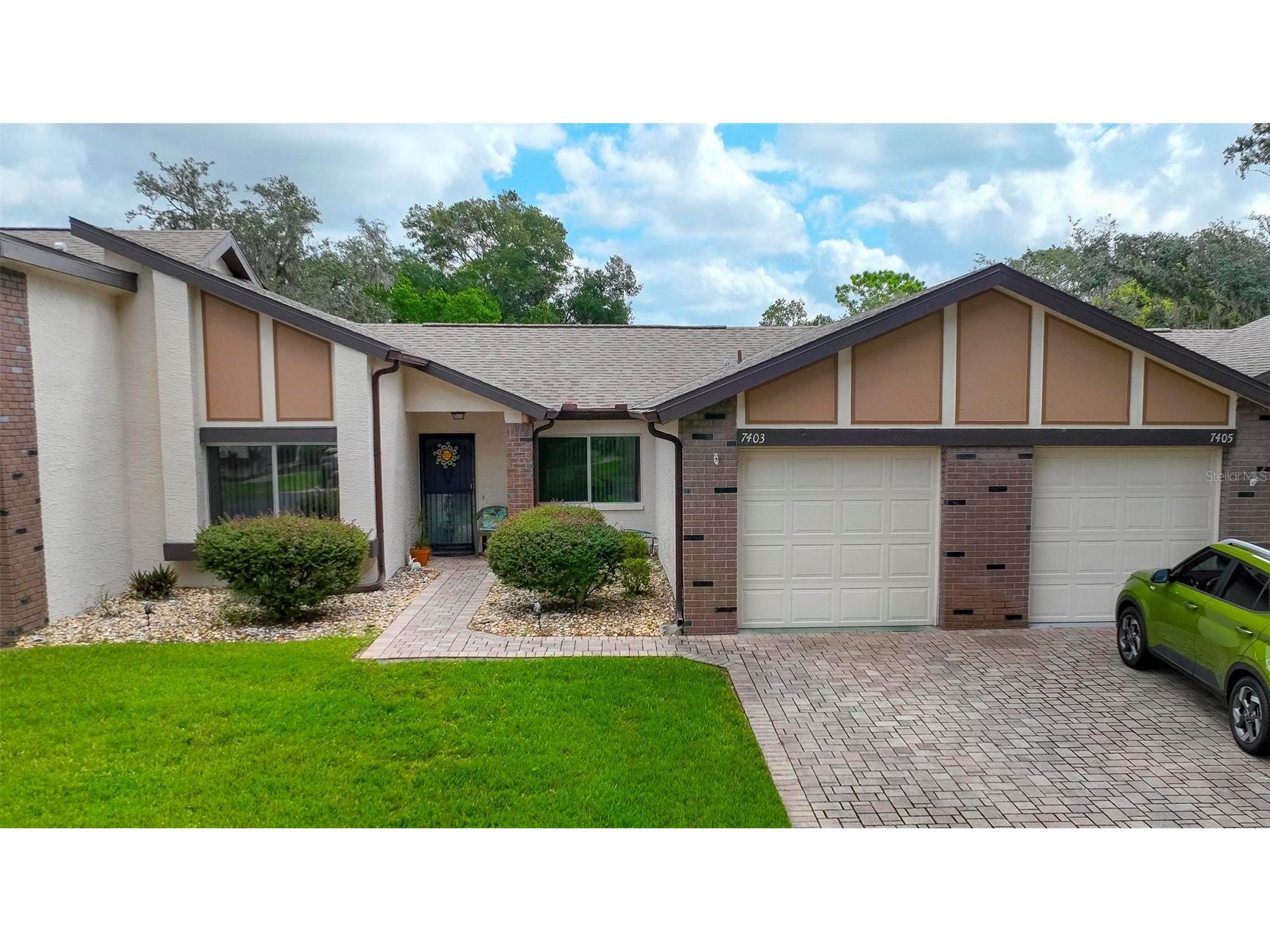 7403 Heather Walk Drive Weeki Wachee FL 34613 W7885180 image1