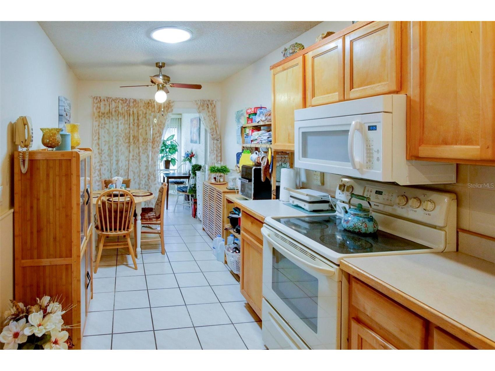 7403 Heather Walk Drive Weeki Wachee FL 34613 W7885180 image8