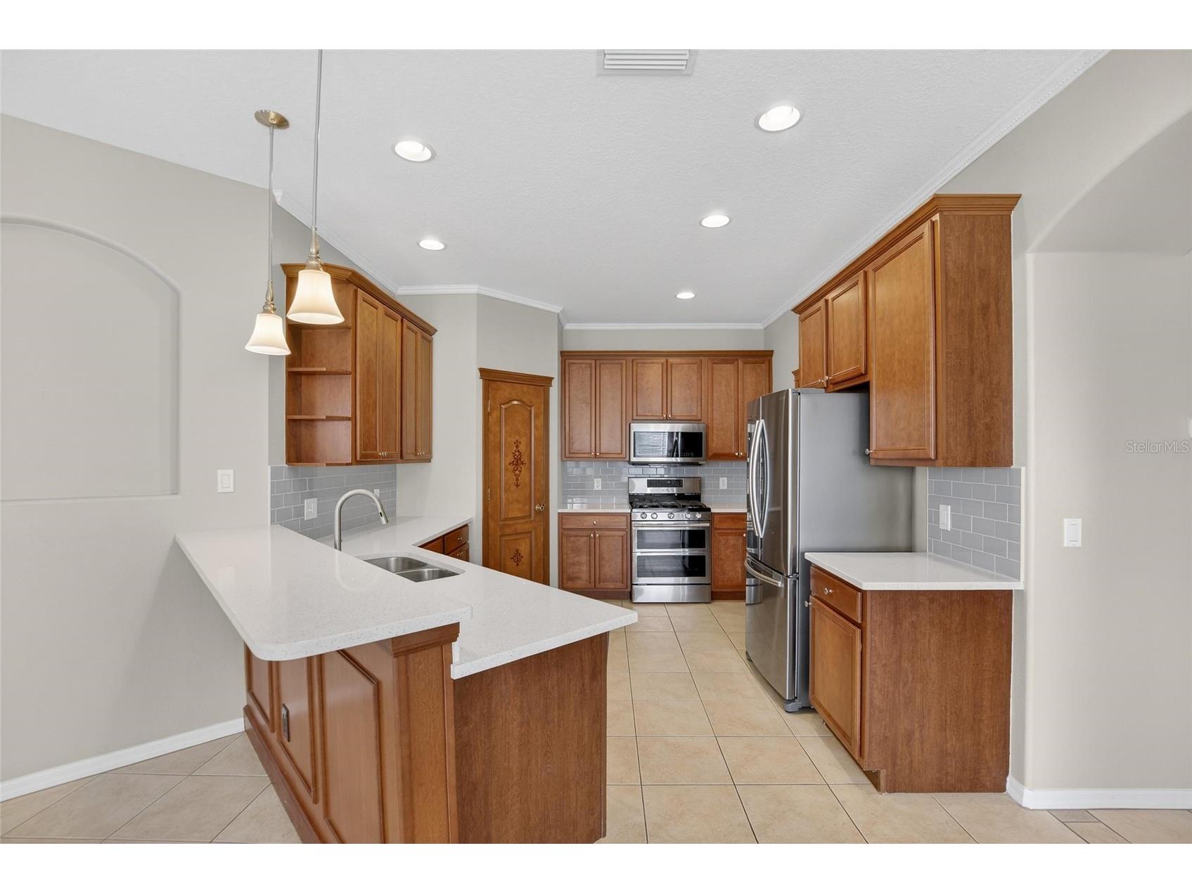 7403 Surrey Wood Lane Apollo Beach FL 33572 TB8473832 image12