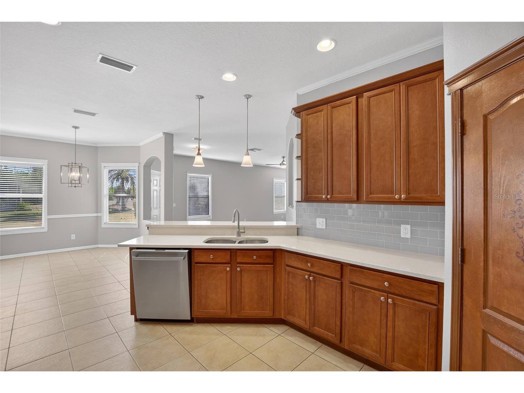 7403 Surrey Wood Lane Apollo Beach FL 33572 TB8473832 image13