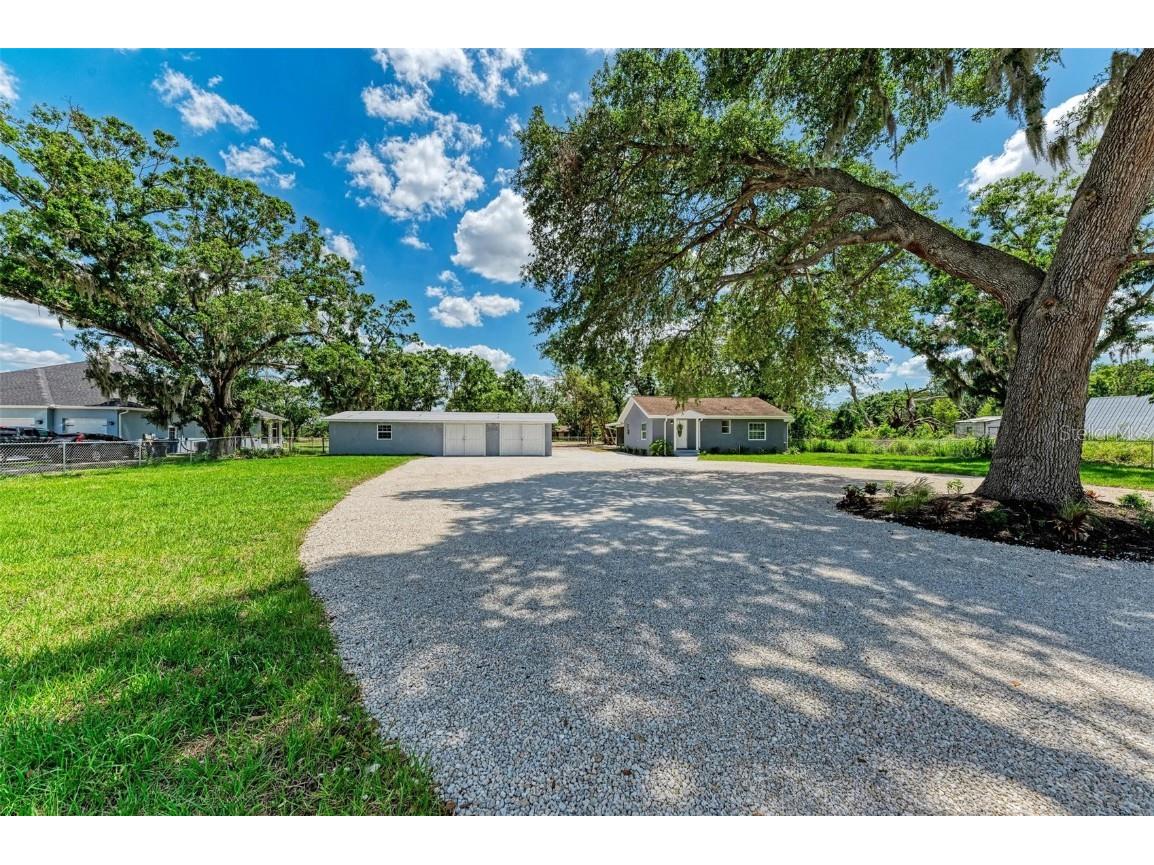 7404 41st Avenue E Bradenton FL 34208 A4568201 image1