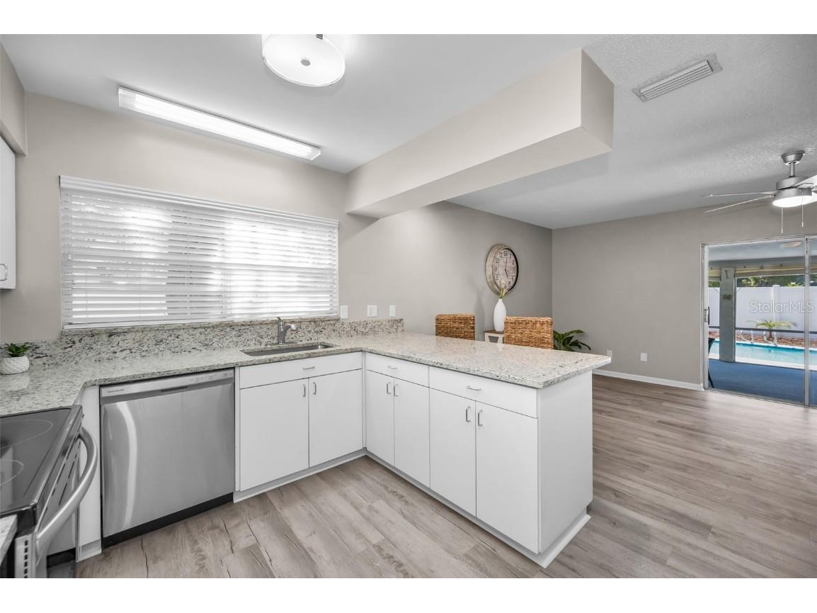 7404 Clearview Drive Tampa FL 33634 TB8447095 image12