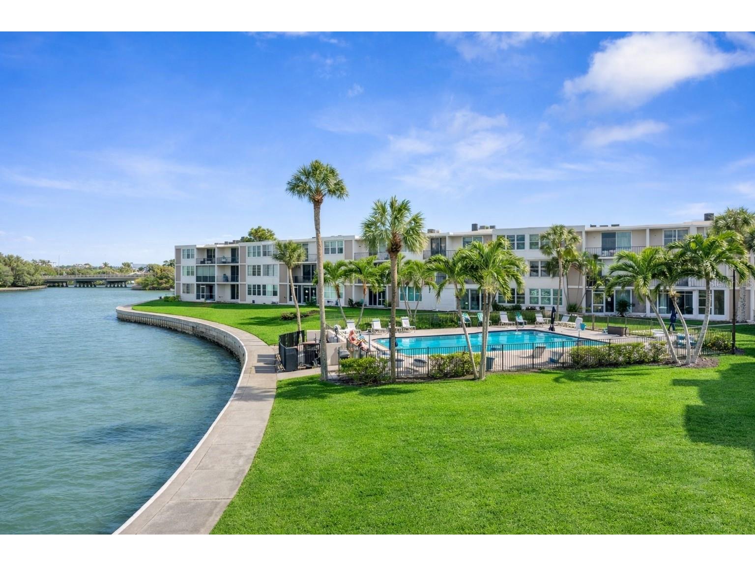 7405 Bay Island Drive S #121 South Pasadena FL 33707 TB8486742 image2