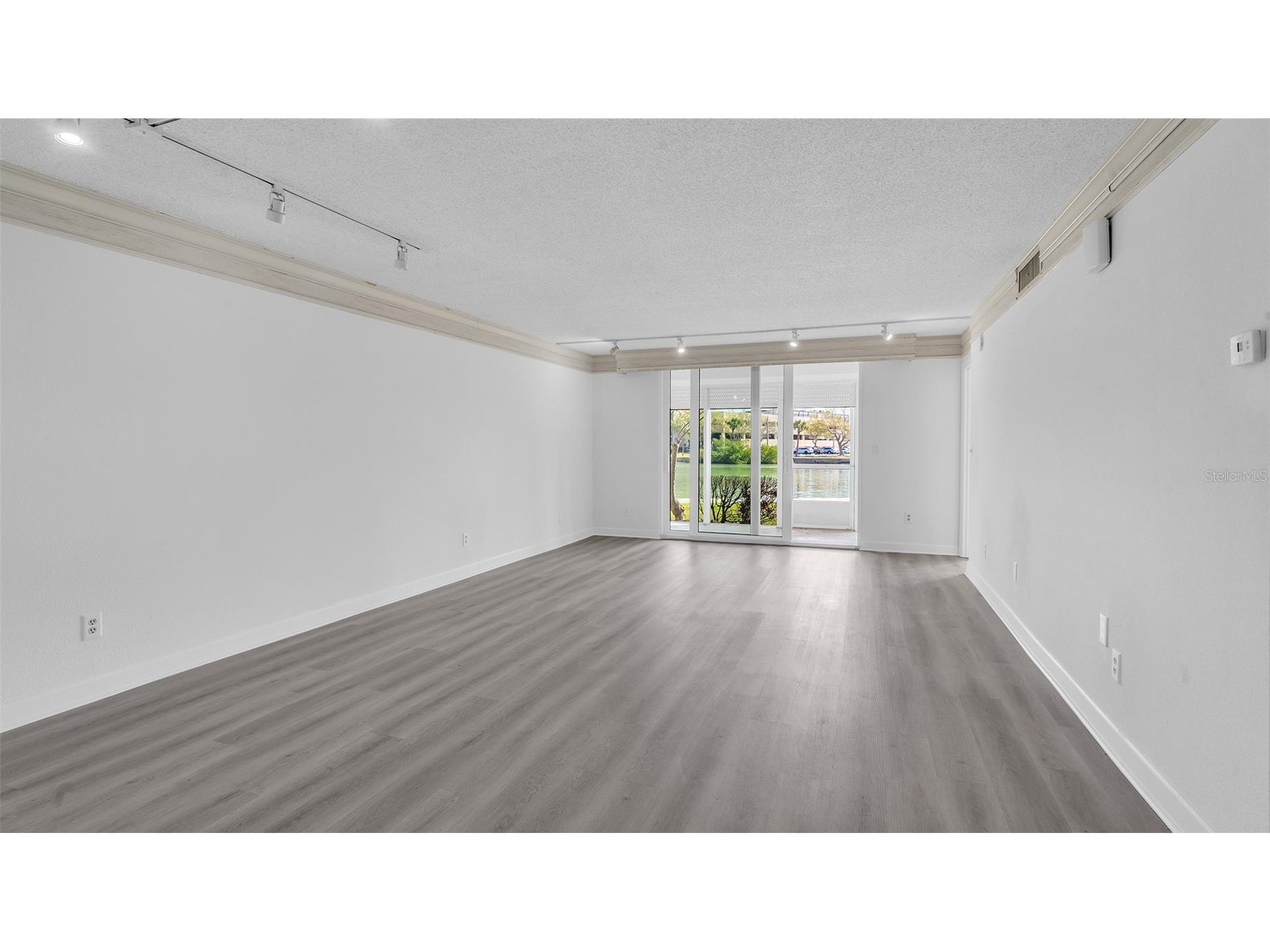 7405 Bay Island Drive S #121 South Pasadena FL 33707 TB8486742 image3