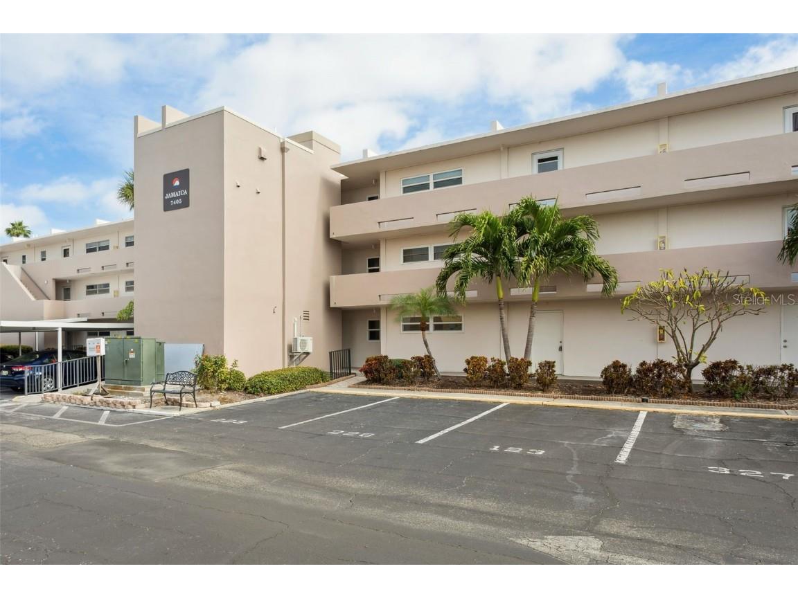 7405 Bay Island Drive S #123 South Pasadena FL 33707 TB8442098 image1