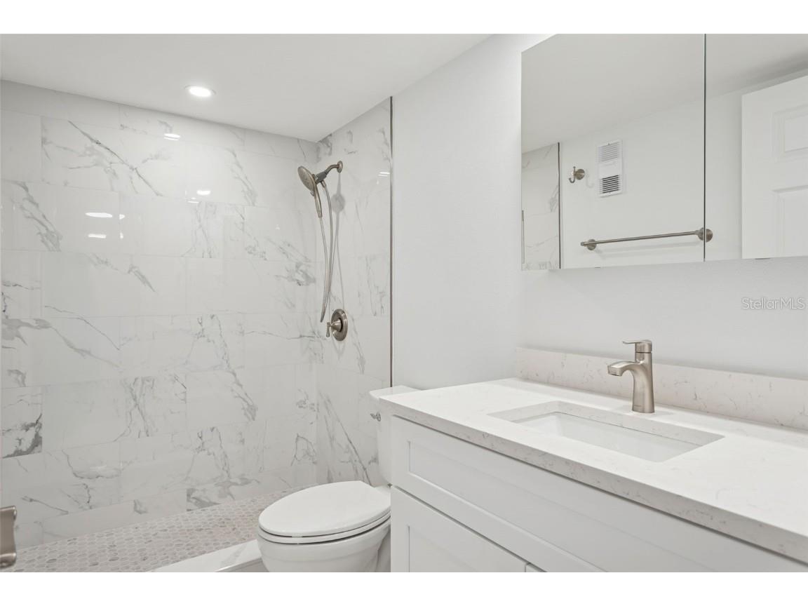 7405 Bay Island Drive S #123 South Pasadena FL 33707 TB8442098 image15