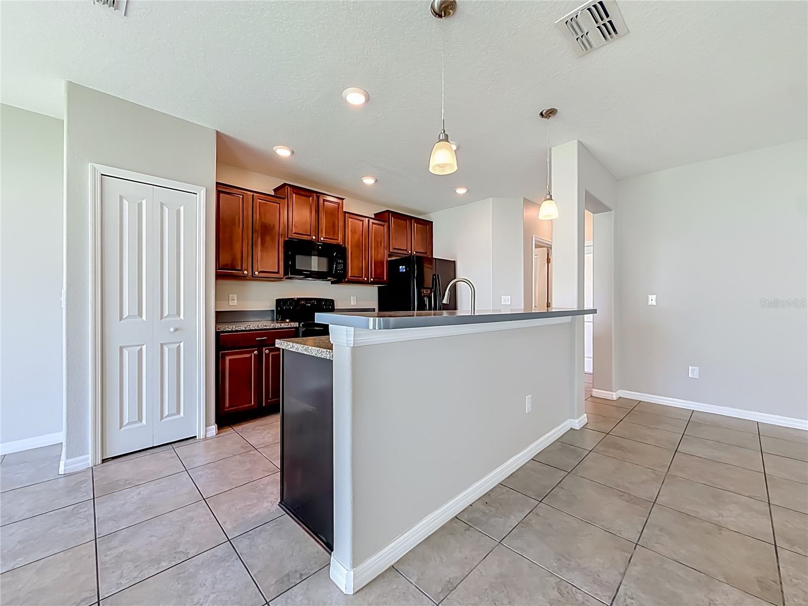 7405 Evening Primrose Court Tampa FL 33619 C7526099 image13