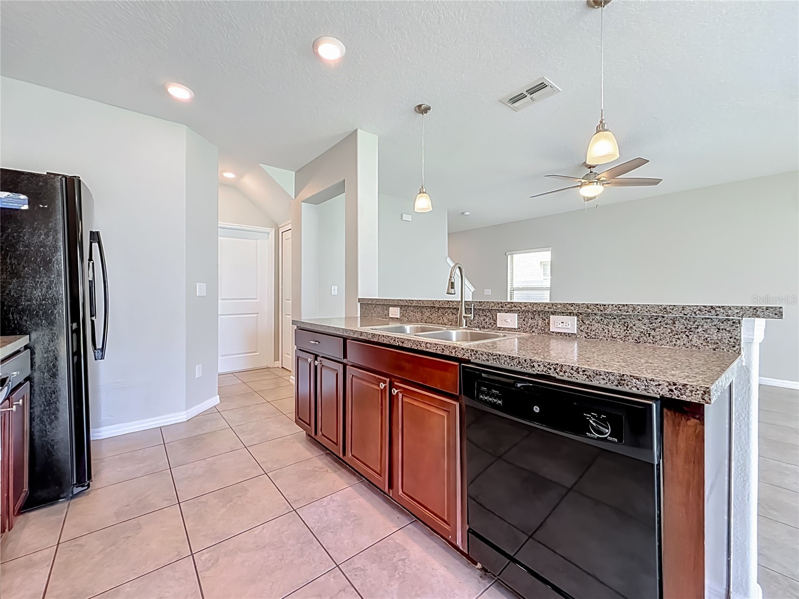 7405 Evening Primrose Court Tampa FL 33619 C7526099 image16