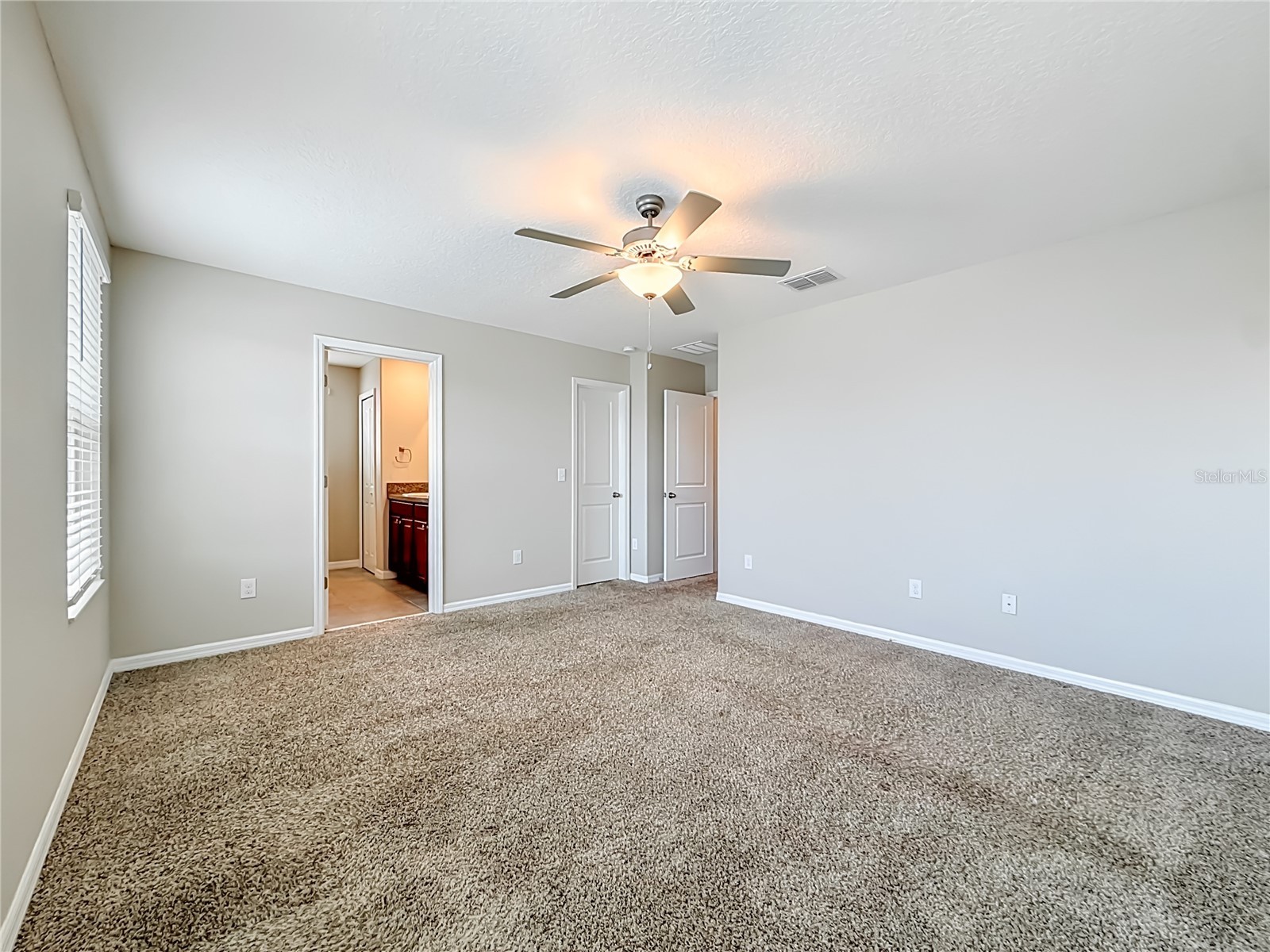 7405 Evening Primrose Court Tampa FL 33619 C7526099 image30