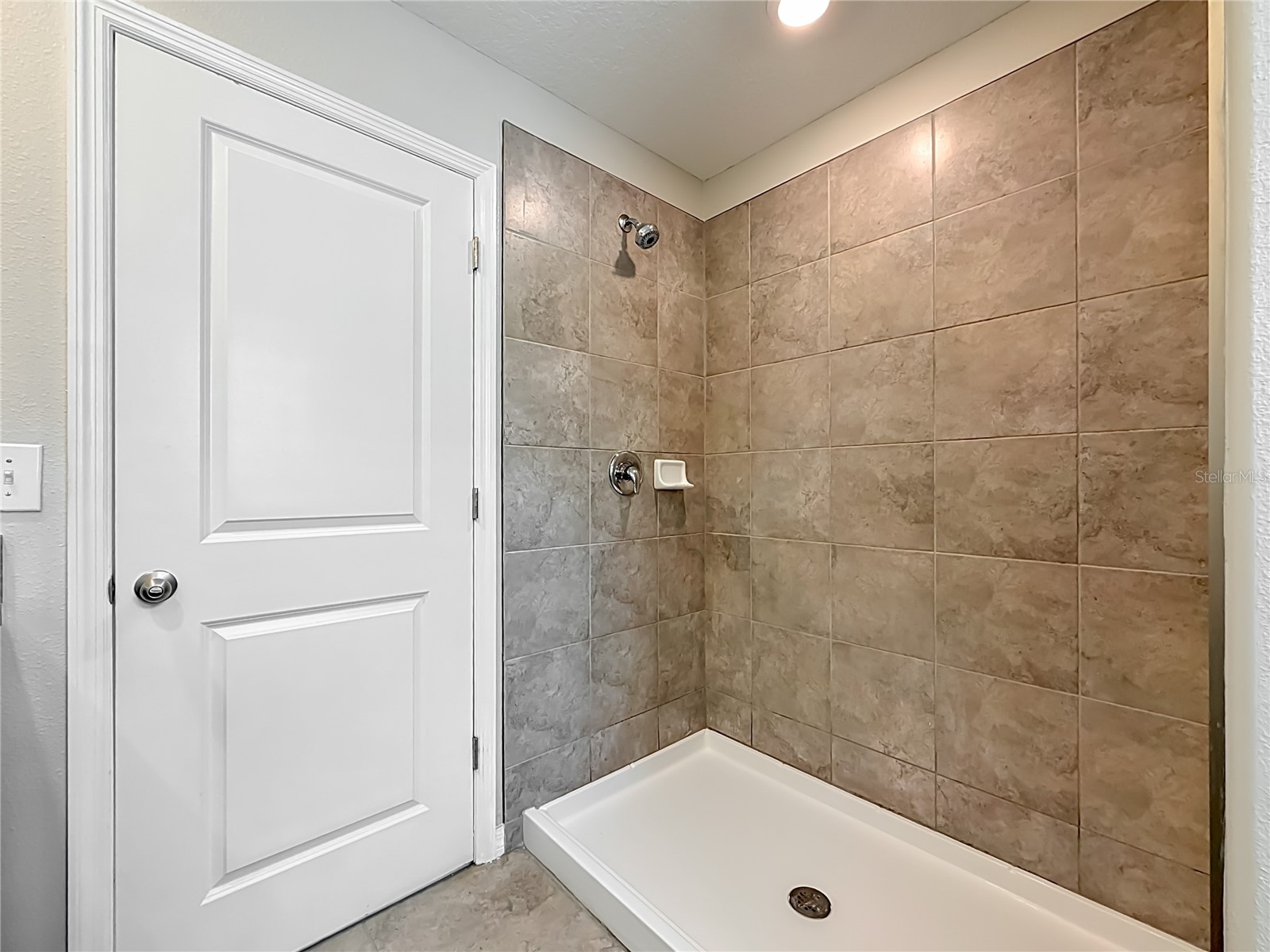 7405 Evening Primrose Court Tampa FL 33619 C7526099 image36