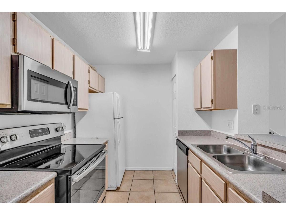 7405 Vista Way #202 Lakewood Ranch FL 34202 A4682228 image10