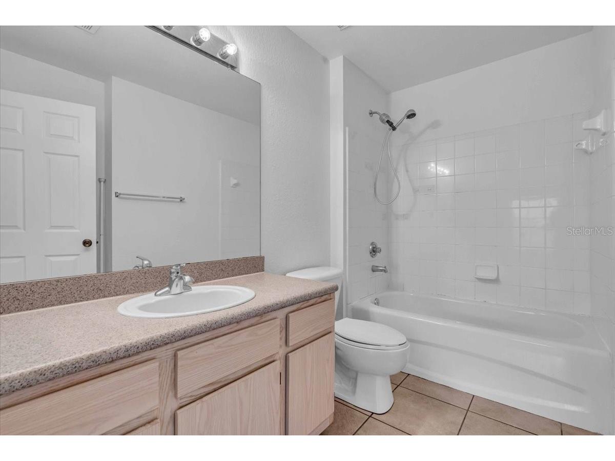 7405 Vista Way #202 Lakewood Ranch FL 34202 A4682228 image15