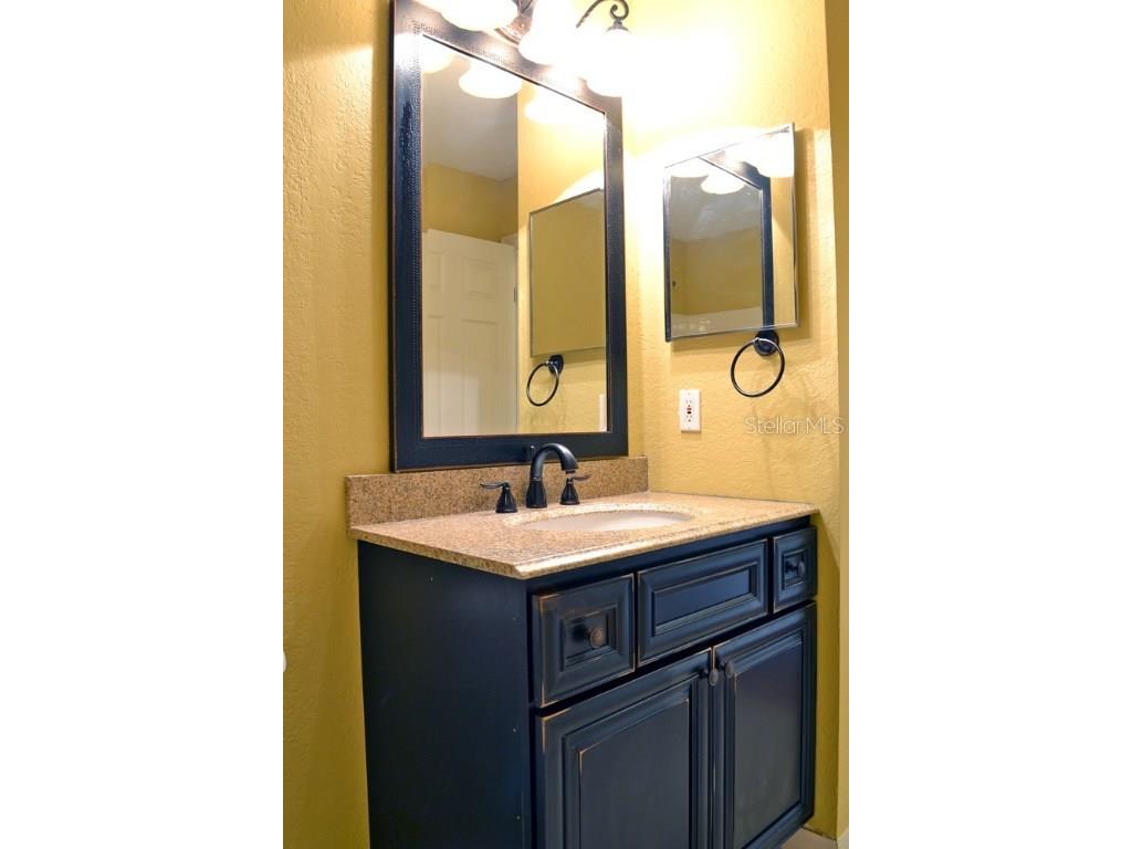 7405 Vista Way #208 Bradenton FL 34202 A4647665 image14