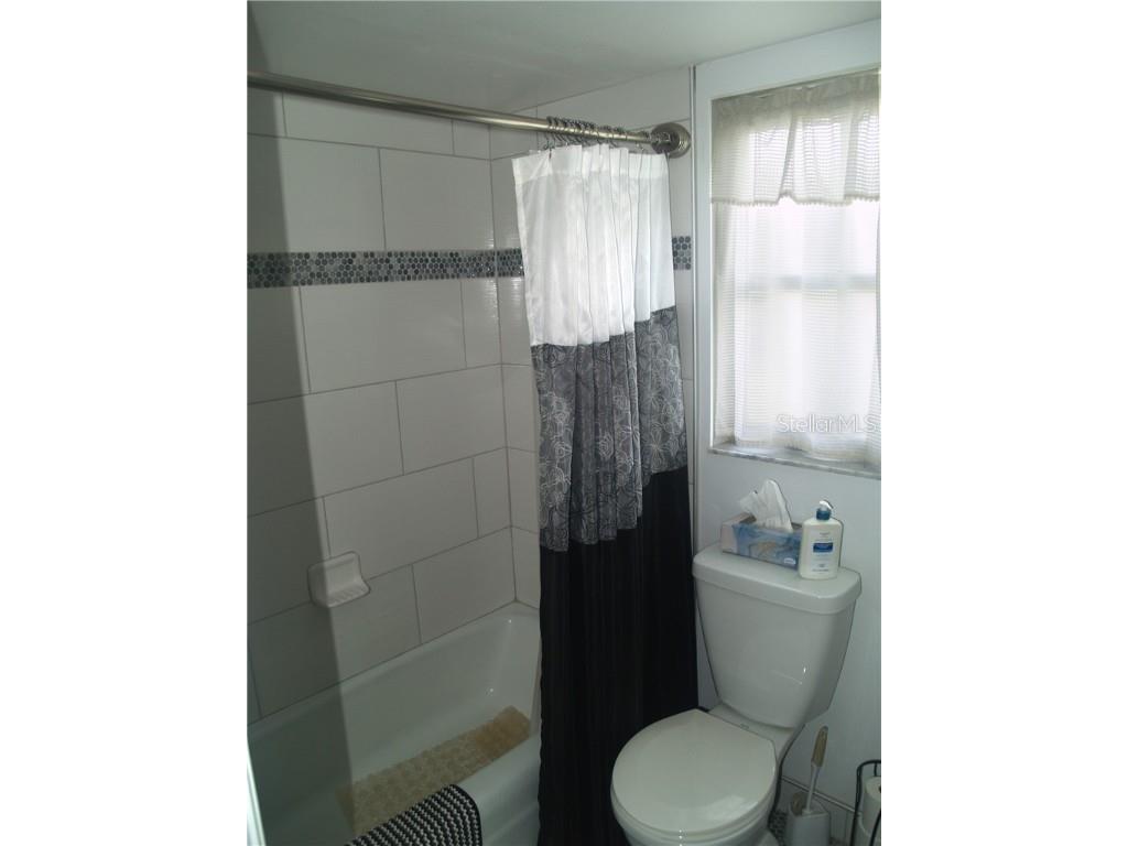 7405 W Country Club Drive N #104 Sarasota FL 34243 A4443917 image8