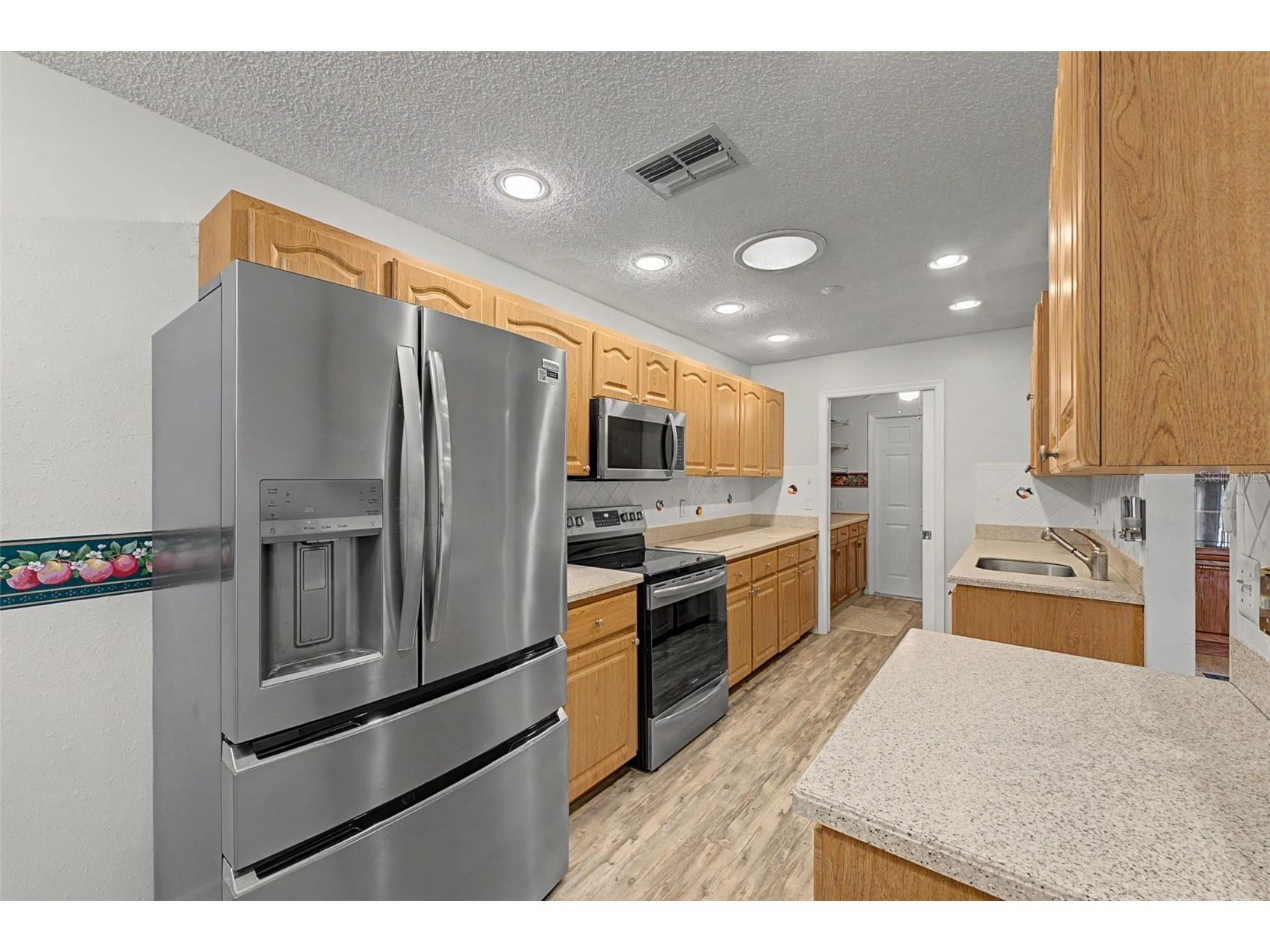 7406 Heather Walk Drive Weeki Wachee FL 34613 W7883544 image31