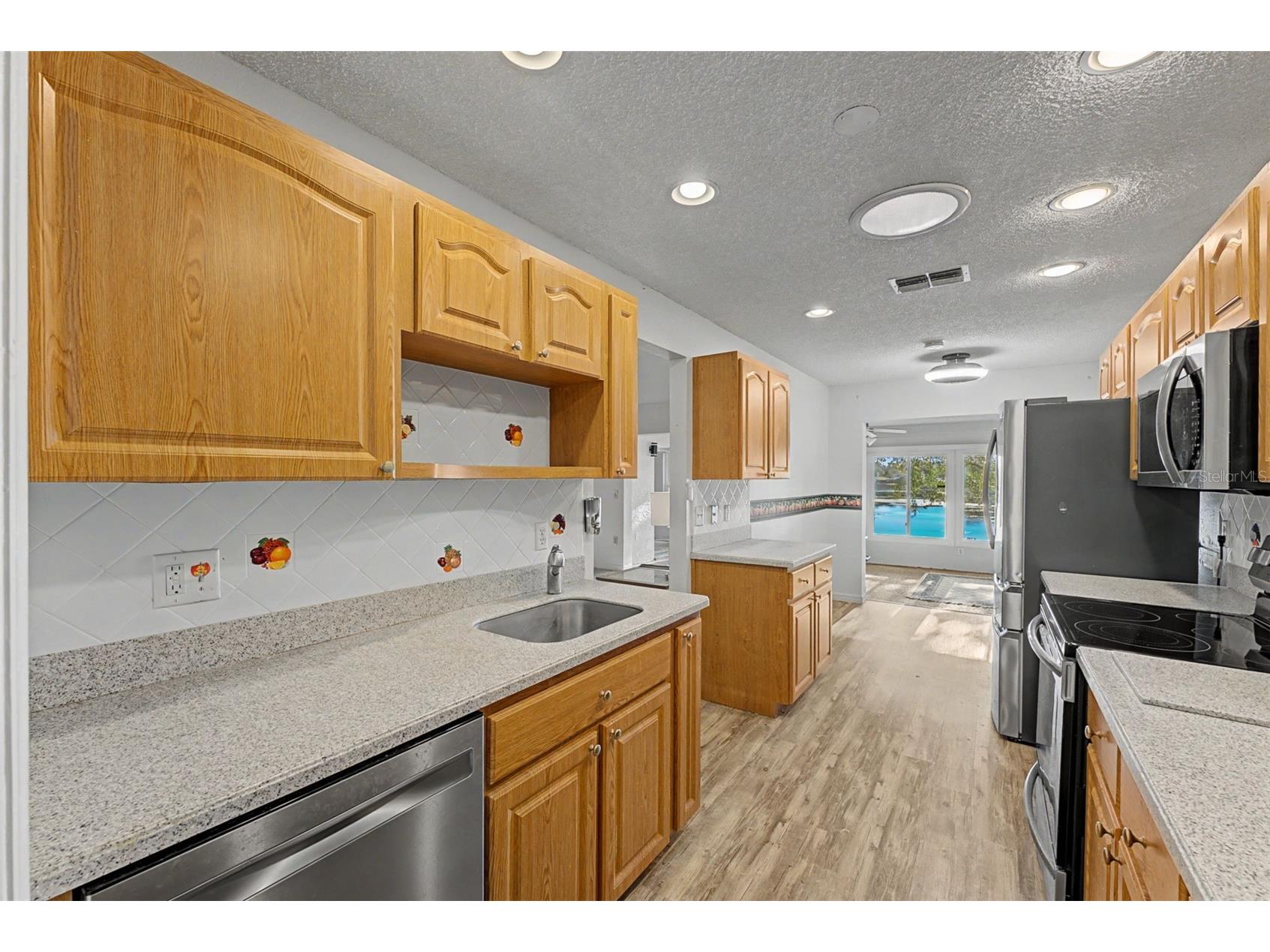 7406 Heather Walk Drive Weeki Wachee FL 34613 W7883544 image37