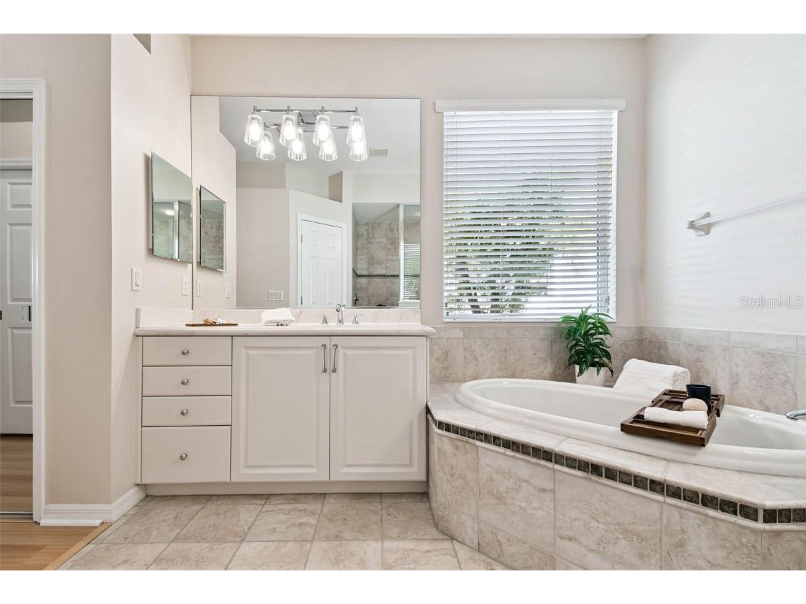 7406 Lake Forest Glen Lakewood Ranch FL 34202 A4665064 image24