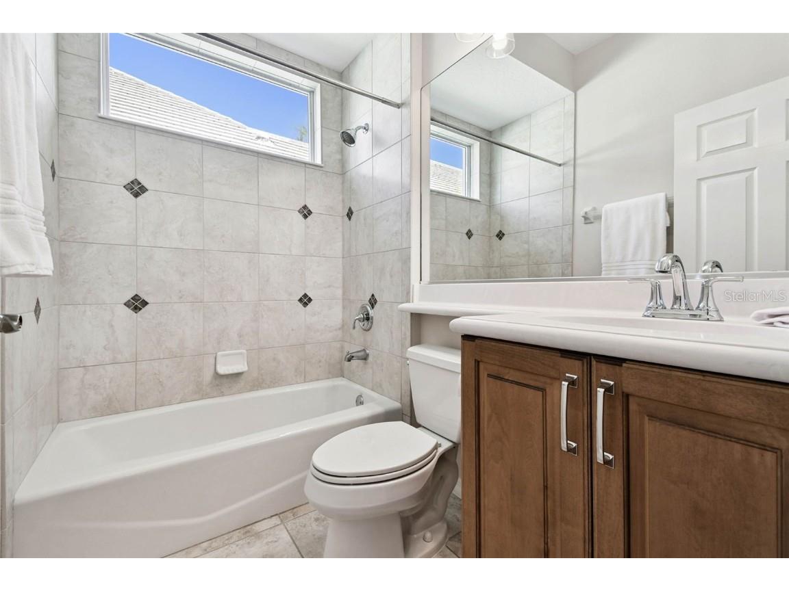 7406 Lake Forest Glen Lakewood Ranch FL 34202 A4665064 image32