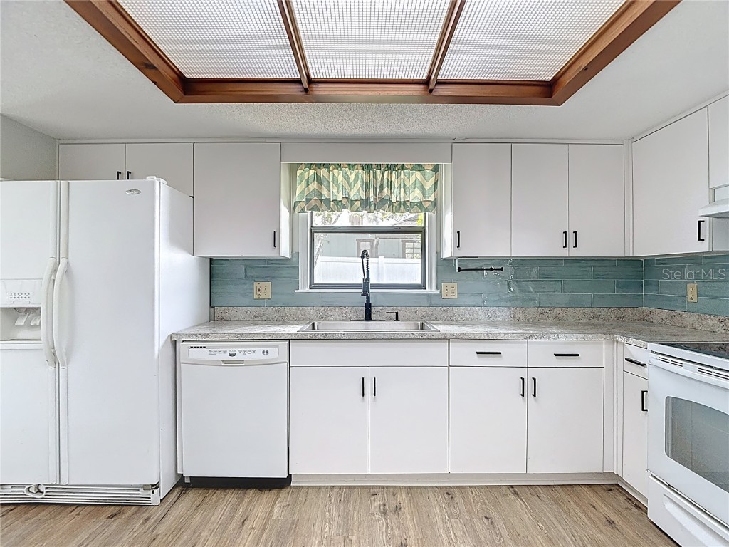 7407 Allen Drive Weeki Wachee FL 34613 TB8450553 image6